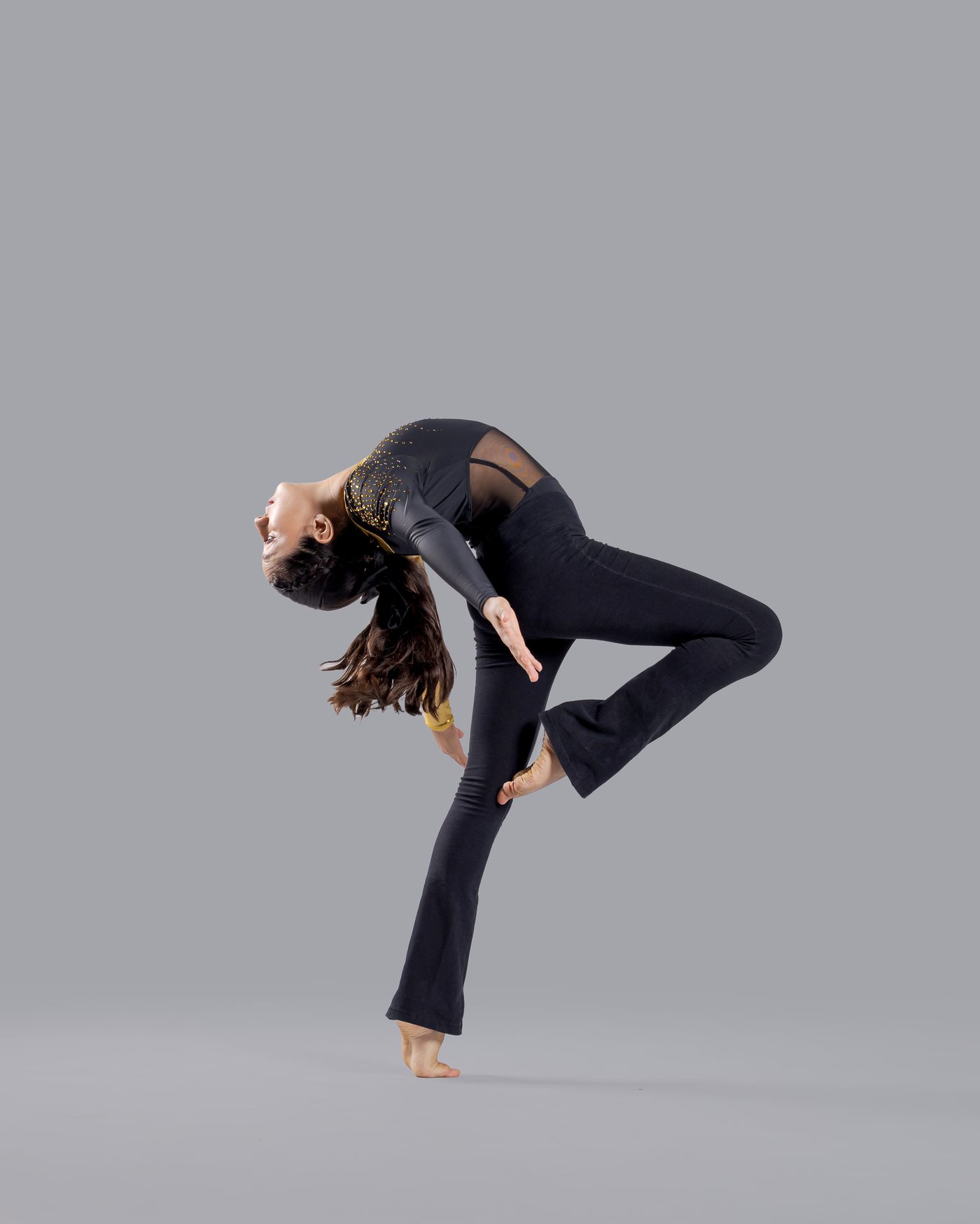 Alumna de contemporáneo en backbend